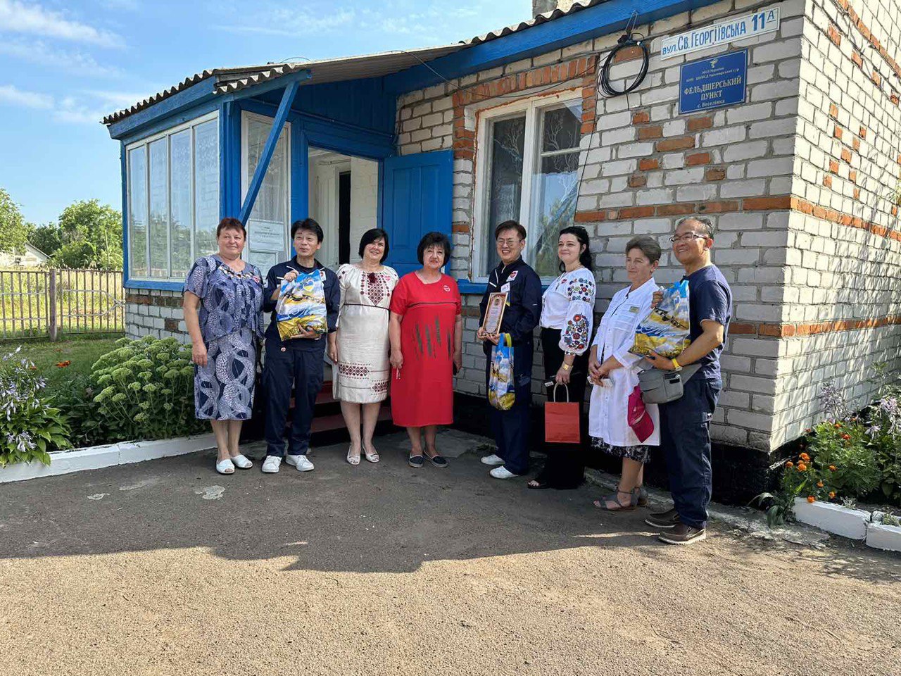 Делегація фонду ЧеФуКо відвідала фельдшерський пункт с. Веселівка